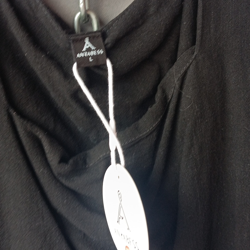 Woman's top 657 - Picture 2 of 3